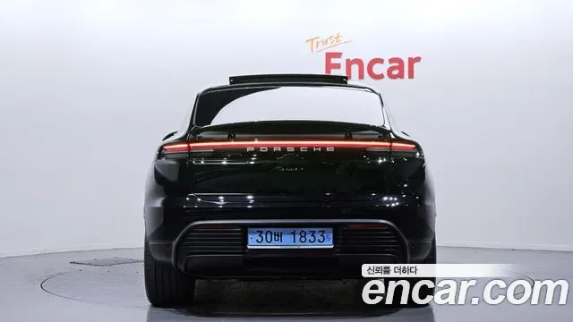 Porsche Macan EV, 2025 — фото 4