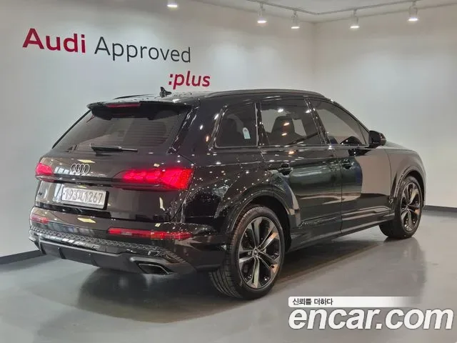 Audi Q7 4M, 2025 — фото 2