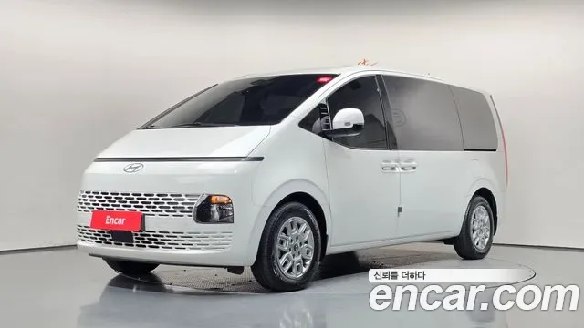 Hyundai Staria