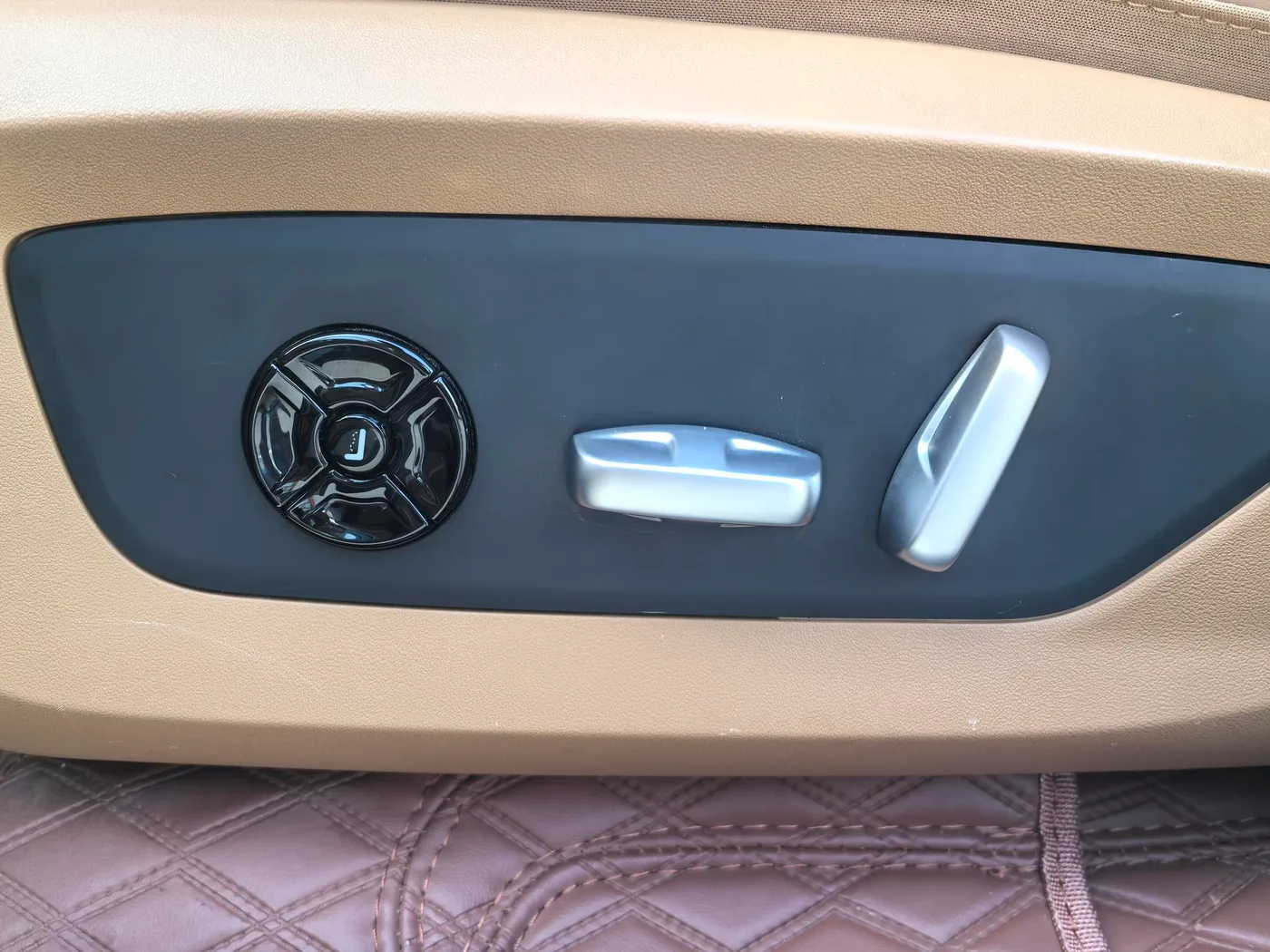 Li Auto Ideal ONE, 2021 — фото 30