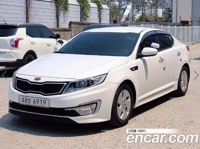 Kia K5 Hybrid