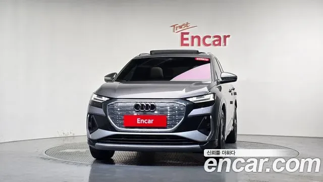 Audi Q4 E-Tron F4, 2022 — фото 3