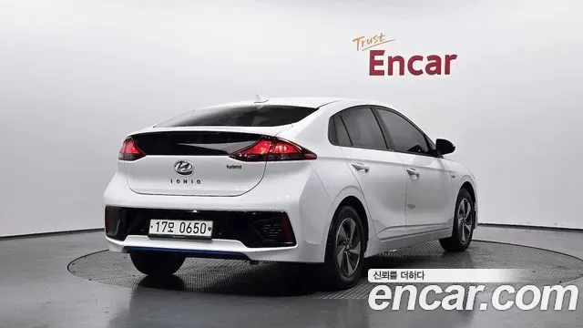 Hyundai Ioniq Ionic Hybrid, 2016 — фото 2