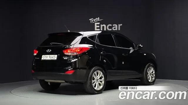 Hyundai Tucson ix, 2012 — фото 2