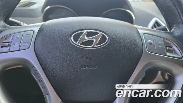 Hyundai Tucson ix, 2011 — фото 13