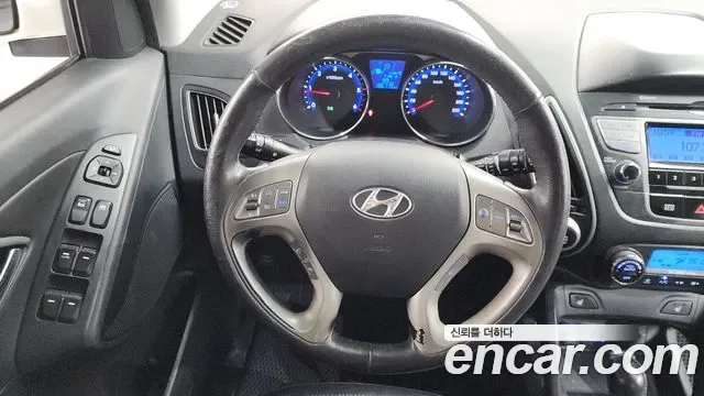 Hyundai Tucson ix, 2012 — фото 13