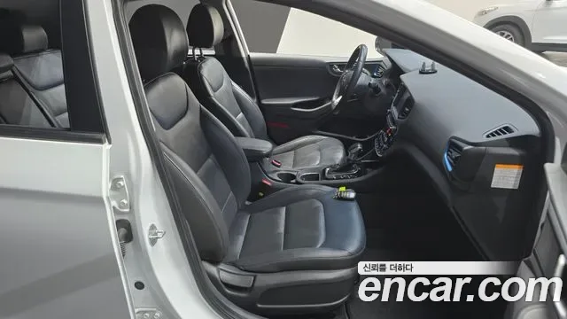 Hyundai Ioniq Ionic Hybrid, 2016 — фото 10