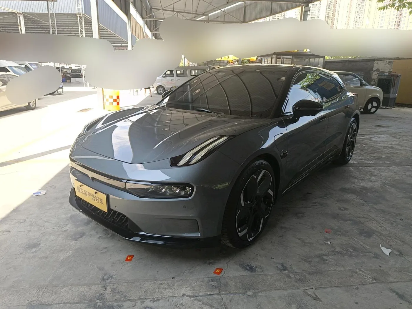 ZEEKR 001