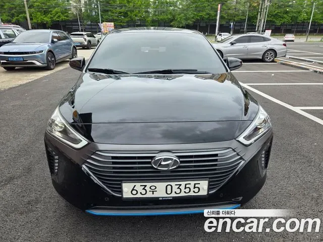 Hyundai Ioniq Ionic Hybrid