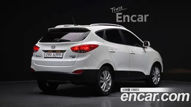 Hyundai Tucson ix, 2011 — фото 2