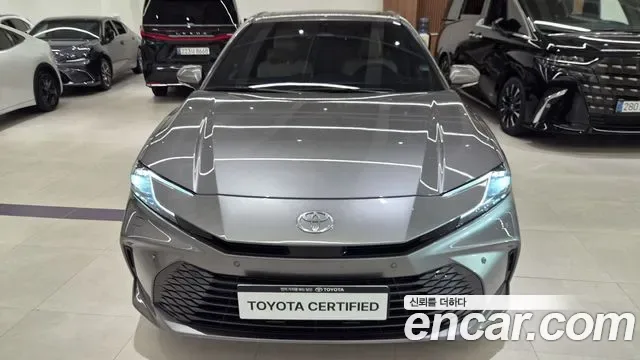Toyota Camry xv80, 2025 — фото 3