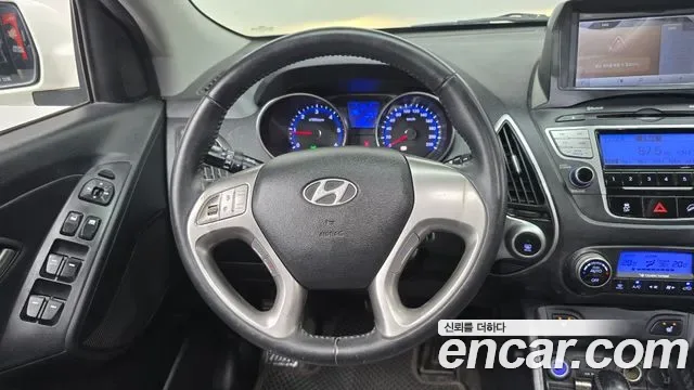 Hyundai Tucson ix, 2009 — фото 13
