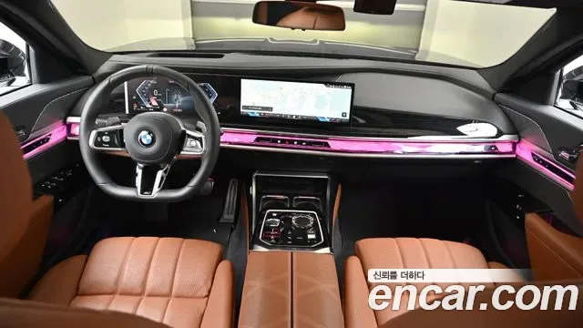 BMW 7-Series G70, 2025 — фото 4