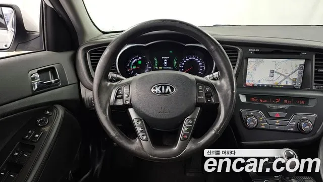 Kia K5 Hybrid, 2013 — фото 13
