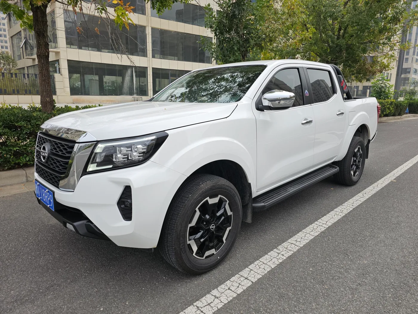Nissan navarre