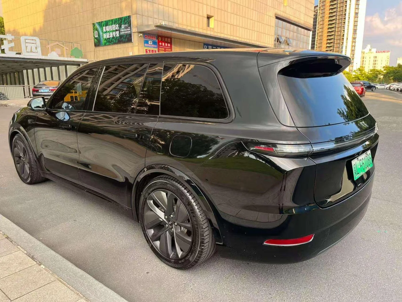 Li Auto Ideal L9, 2022 — фото 20