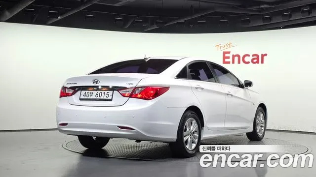 Hyundai Sonata YF Sonata, 2011 — фото 2