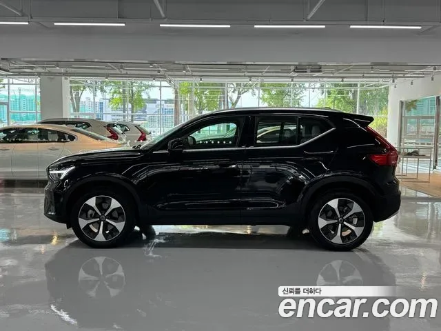 Volvo Xc40, 2025 — фото 15