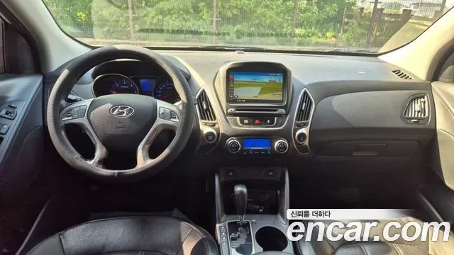 Hyundai Tucson ix, 2012 — фото 11