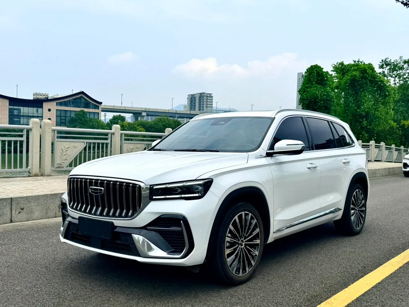 Geely Xingyue L