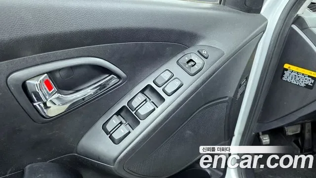 Hyundai Tucson ix, 2012 — фото 18