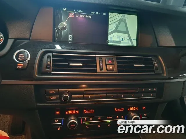 BMW 5-Series F10, 2013 — фото 15