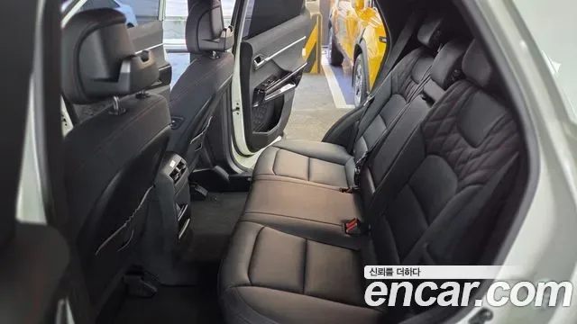 KG_Mobility_Ssangyong Actyon Activian, 2026 — фото 20