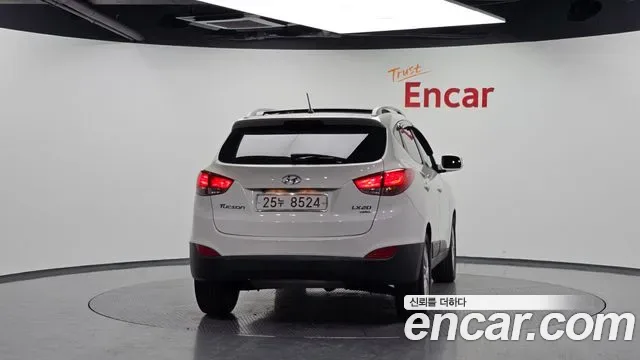Hyundai Tucson ix, 2011 — фото 4