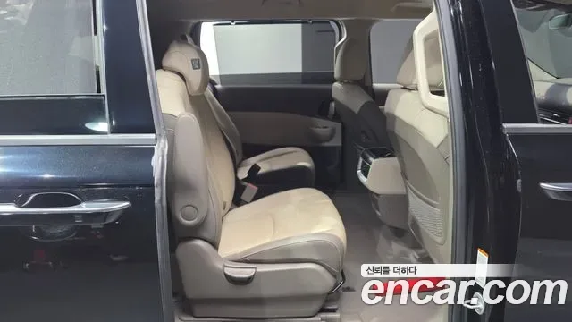 Kia Canival Carnival, 2025 — фото 11