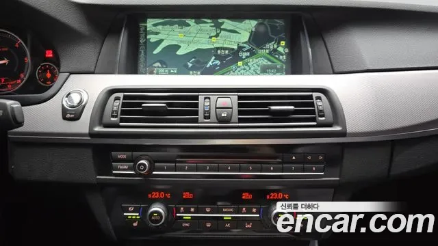 BMW 5-Series F10, 2013 — фото 14