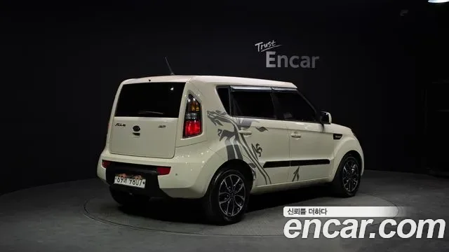 Kia Soul, 2010 — фото 2