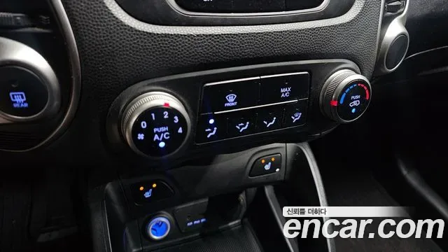 Hyundai Tucson ix, 2010 — фото 17