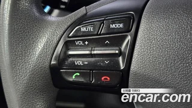 Hyundai Ioniq Ionic Hybrid, 2016 — фото 14