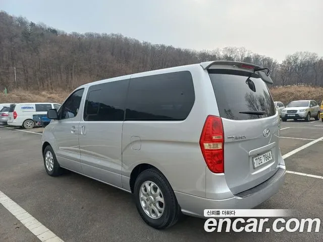 Hyundai Starex Grand Starex, 2010 — фото 2