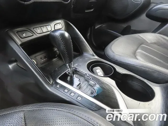 Hyundai Tucson ix, 2011 — фото 10