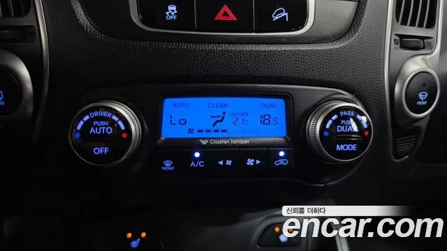 Hyundai Tucson ix, 2010 — фото 16