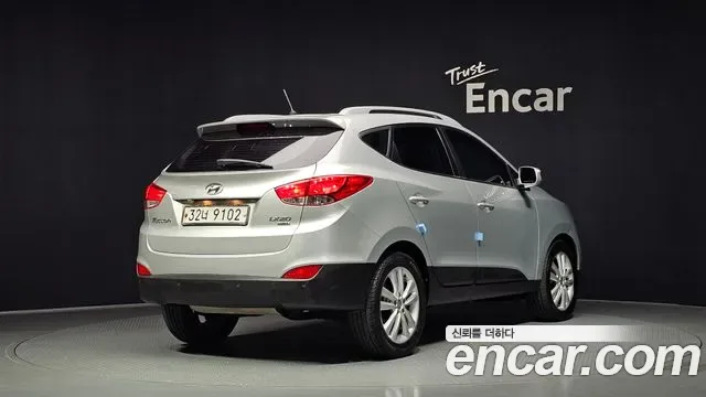 Hyundai Tucson ix, 2010 — фото 2