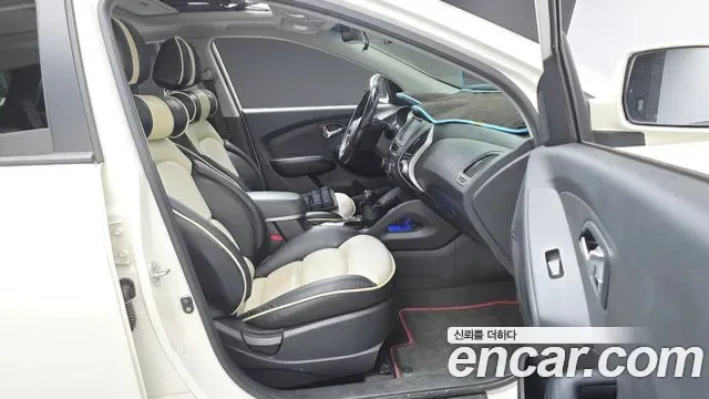 Hyundai Tucson ix, 2012 — фото 10