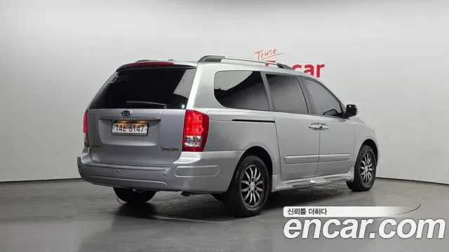 Kia Canival Carnival R, 2010 — фото 2