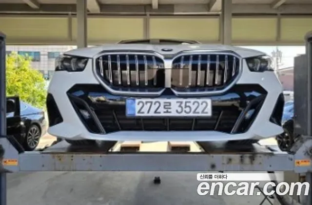 BMW 5-Series G60