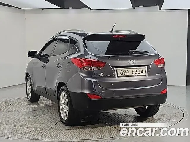 Hyundai Tucson ix, 2011 — фото 3