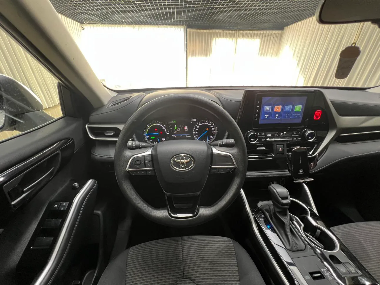Toyota Highlander, 2023 — фото 13