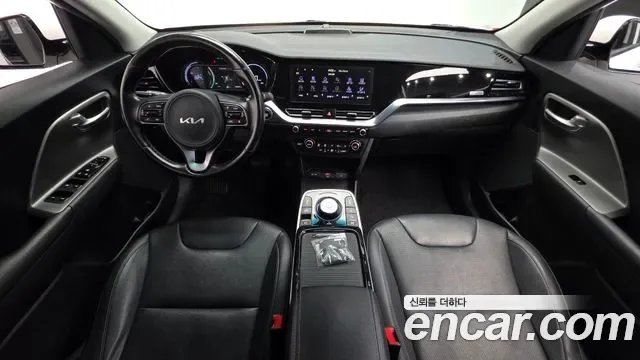 Kia Niro Plus, 2022 — фото 4