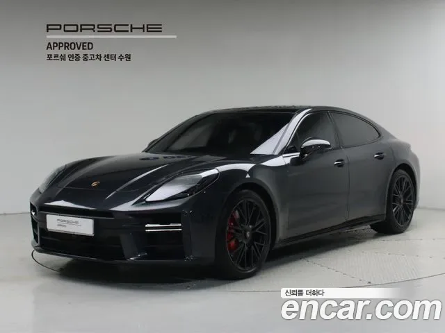 Porsche Panamera 976