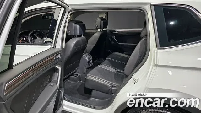 Volkswagen Tiguan All Space, 2023 — фото 11