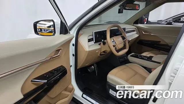 KG_Mobility_Ssangyong Actyon Activian, 2025 — фото 10