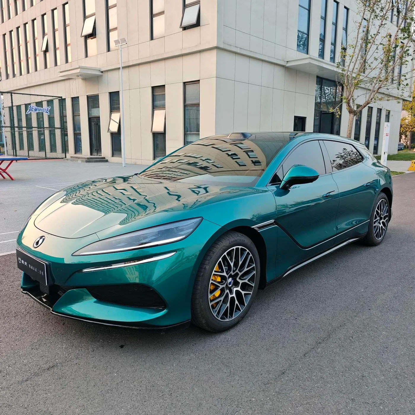 Denza Z9GT EV