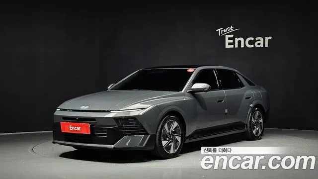 Hyundai Avante CN8