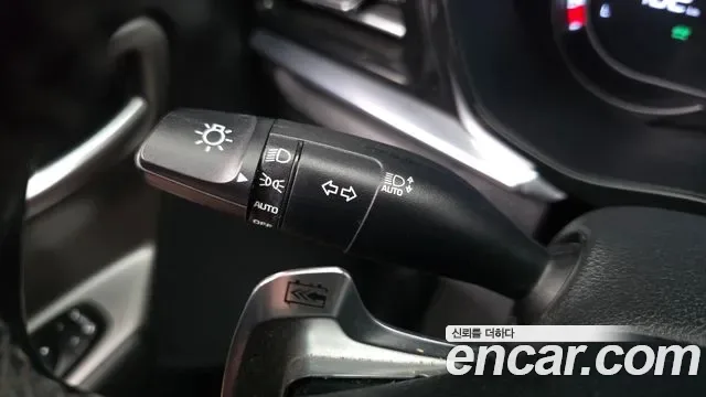 Kia Niro Plus, 2022 — фото 17