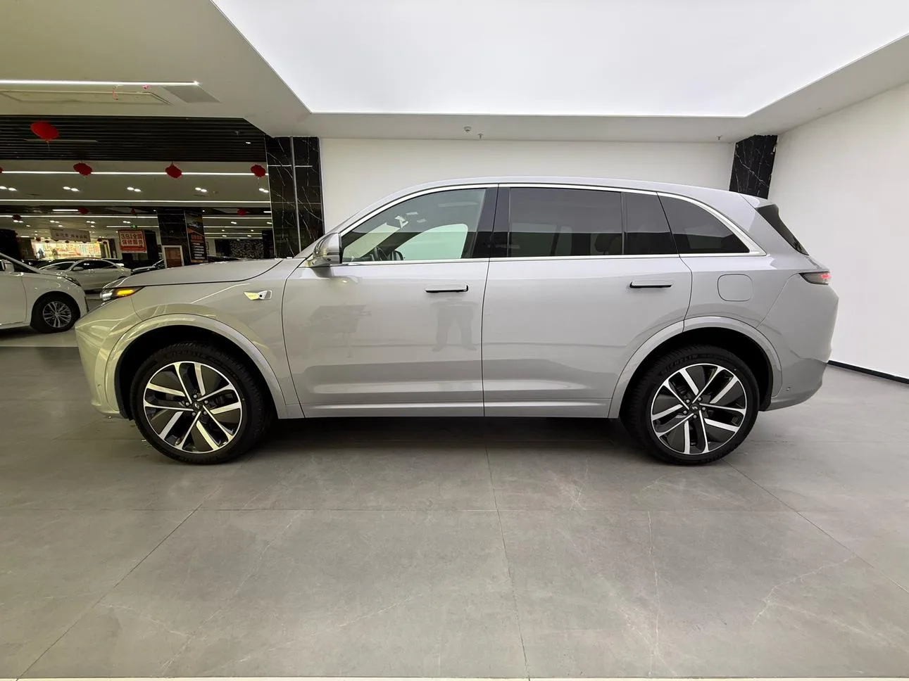 Li Auto Ideal L7, 2023 — фото 10